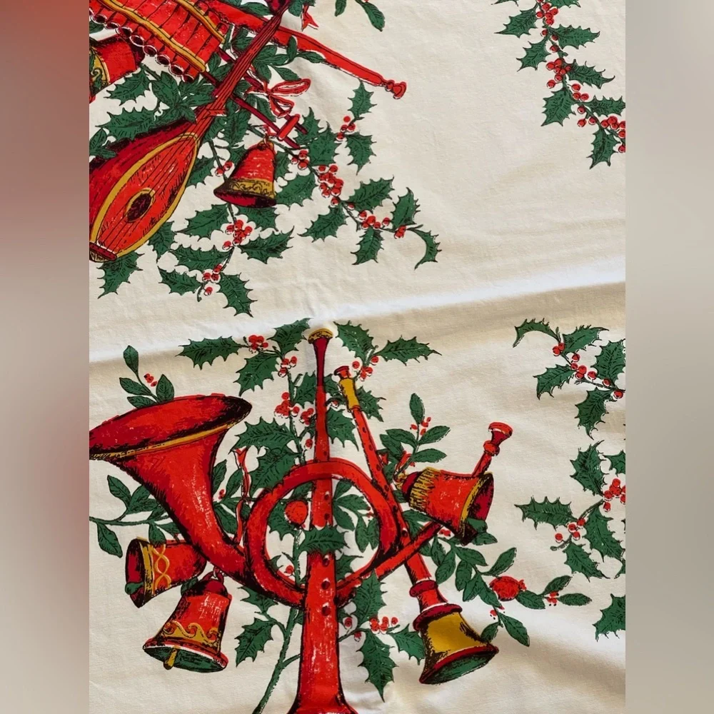 Fallani &‎ Cohn made in USA all cotton mid century heavy tablecloth-Christmas